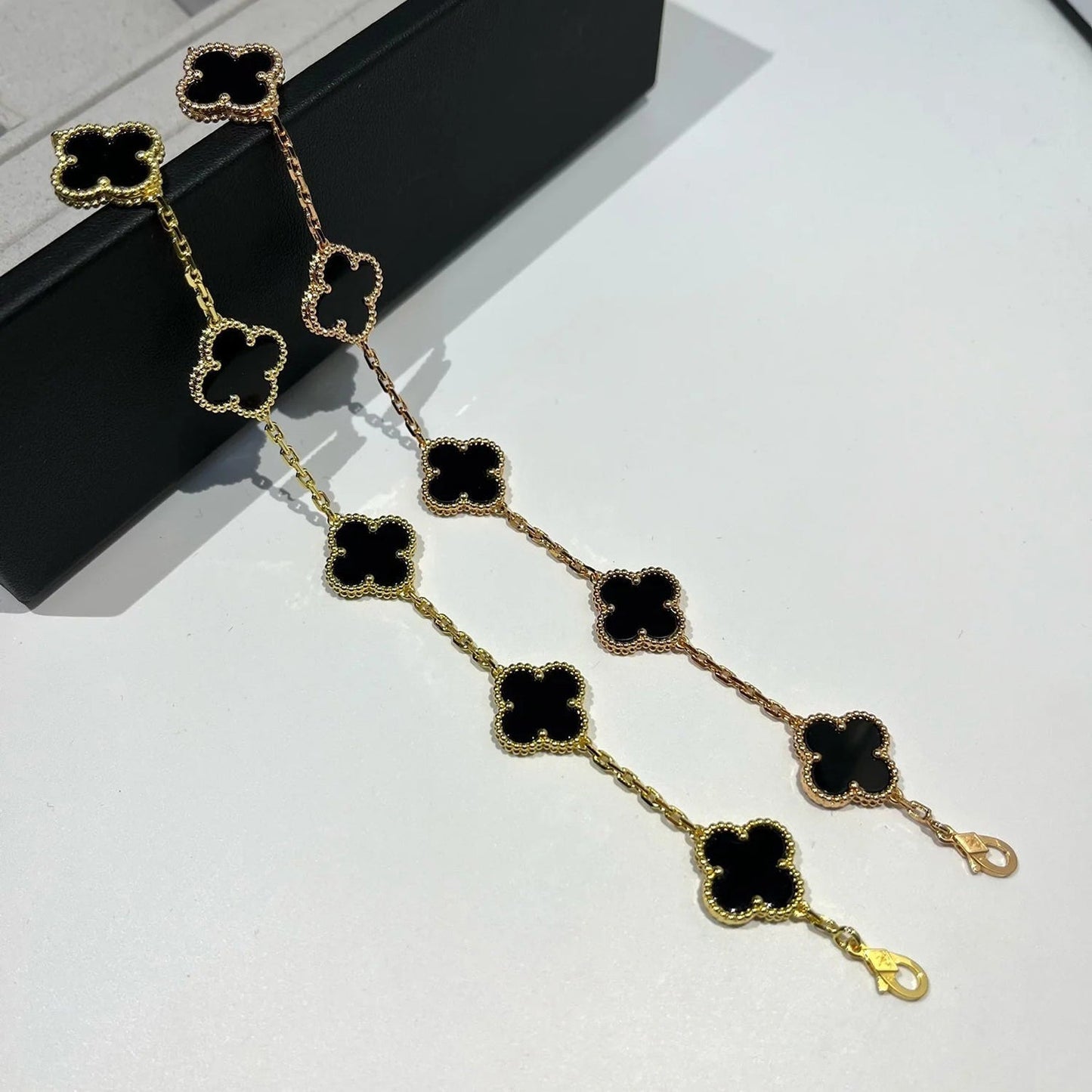 [Stars Jewelry] CLOVER 5 MOTIF ONYXS BRACELET COLLECTION