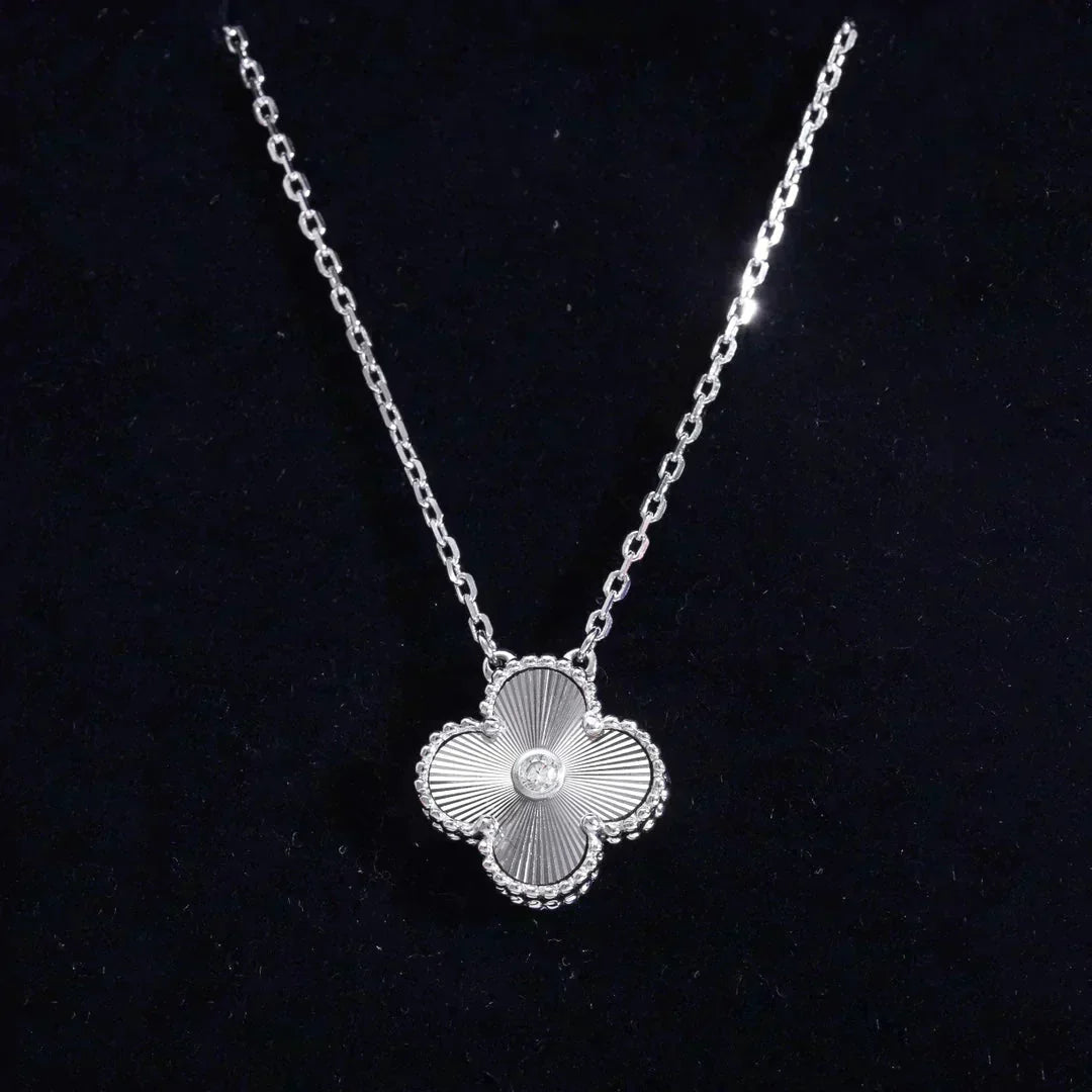 [Stars Jewelry]CLOVER  15MM DIAMOND LASER NECKLACE SILVER