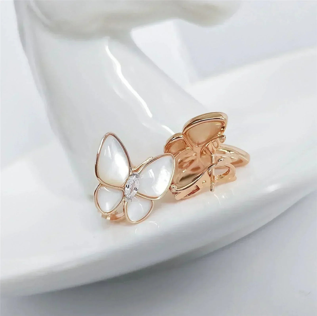 [Stars Jewelry]BUTTERFLY MOP DIAMOND EARRINGS