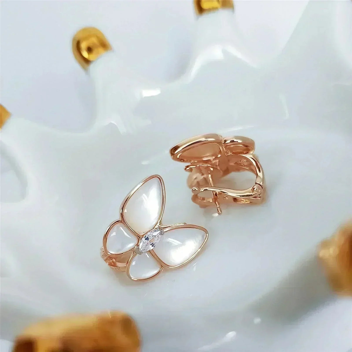 [Stars Jewelry]BUTTERFLY MOP DIAMOND EARRINGS