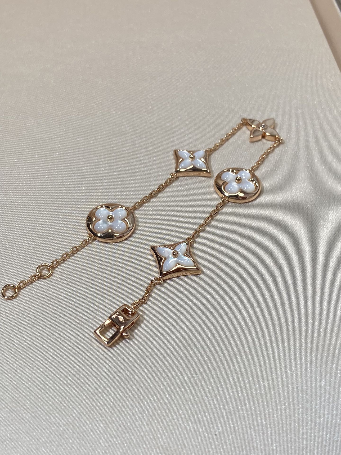 [Stars Jewelry]STAR AND SUN 5 MOTIF MOP PINK GOLD BRACELET