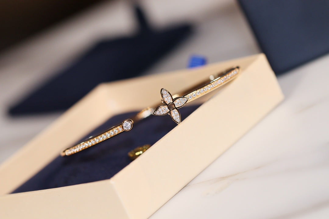 [Stars Jewelry]IDYLLE GOLD OPEN BRACELET DIAMOND PAVED
