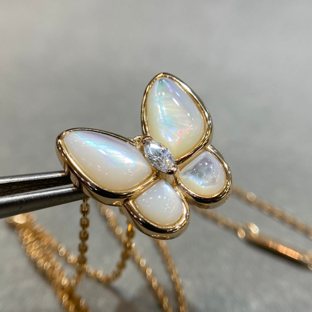 [Stars Jewelry]BUTTERFLY MOP DIAMOND NECKLACE