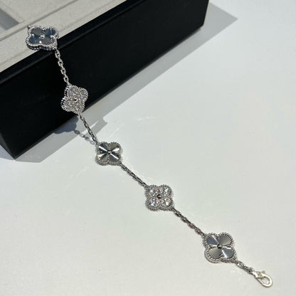 [Stars Jewelry] CLOVER 5 MOTIF LASER BRACELET COLLECTION