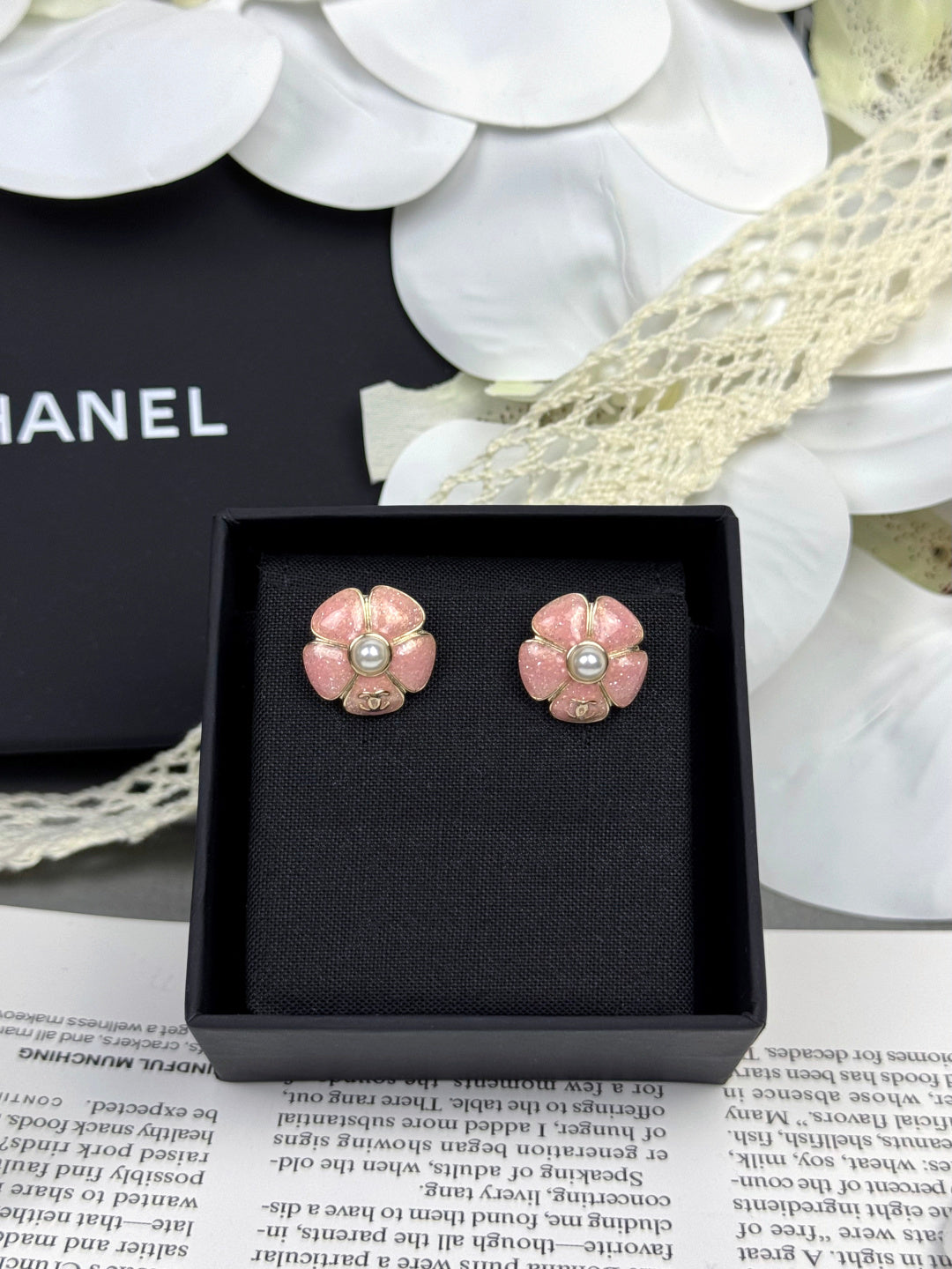 [Stars Jewelry]26C Pink Camellia Pearl Enamel Stud Earrings