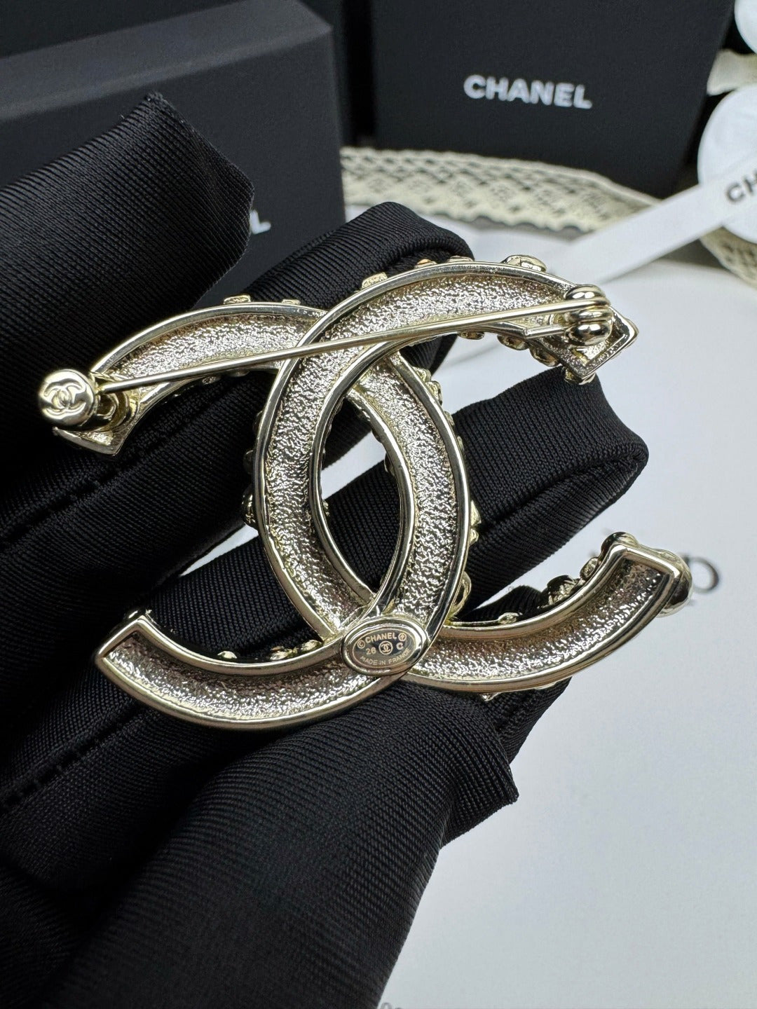 [Stars Jewelry]26C Pink-White Enamel Ice Cream Cone Double C Brooch