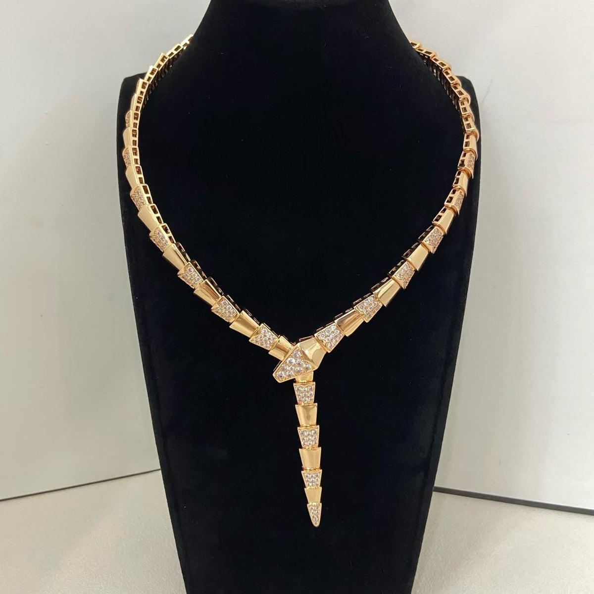 [Stars  Jewelry]NEW WIDE BAND INLAID DIAMOND SNAKE NECKLACE