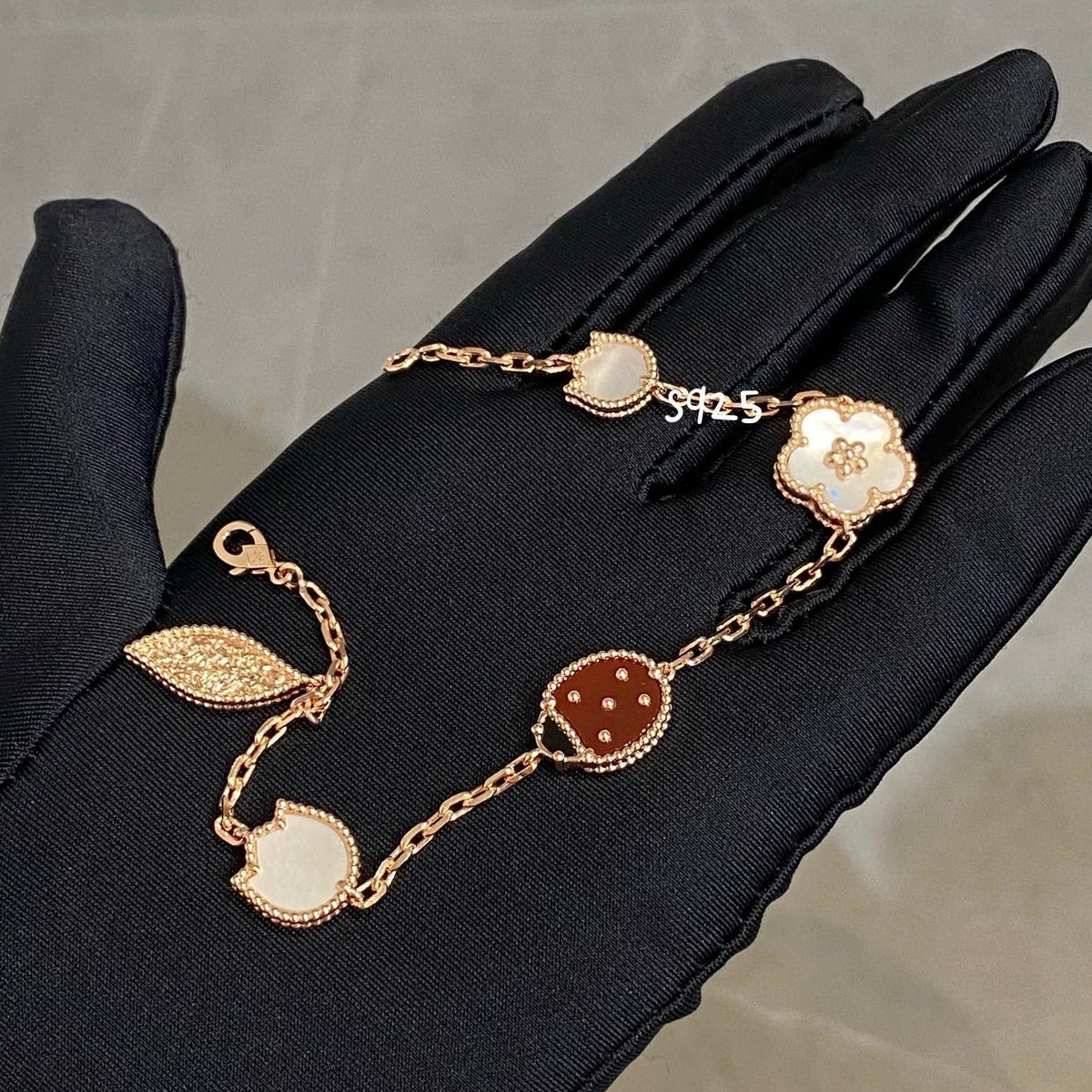 [Stars Jewelry]LUCKY SPRING 5 MOTIF BRACELET1
