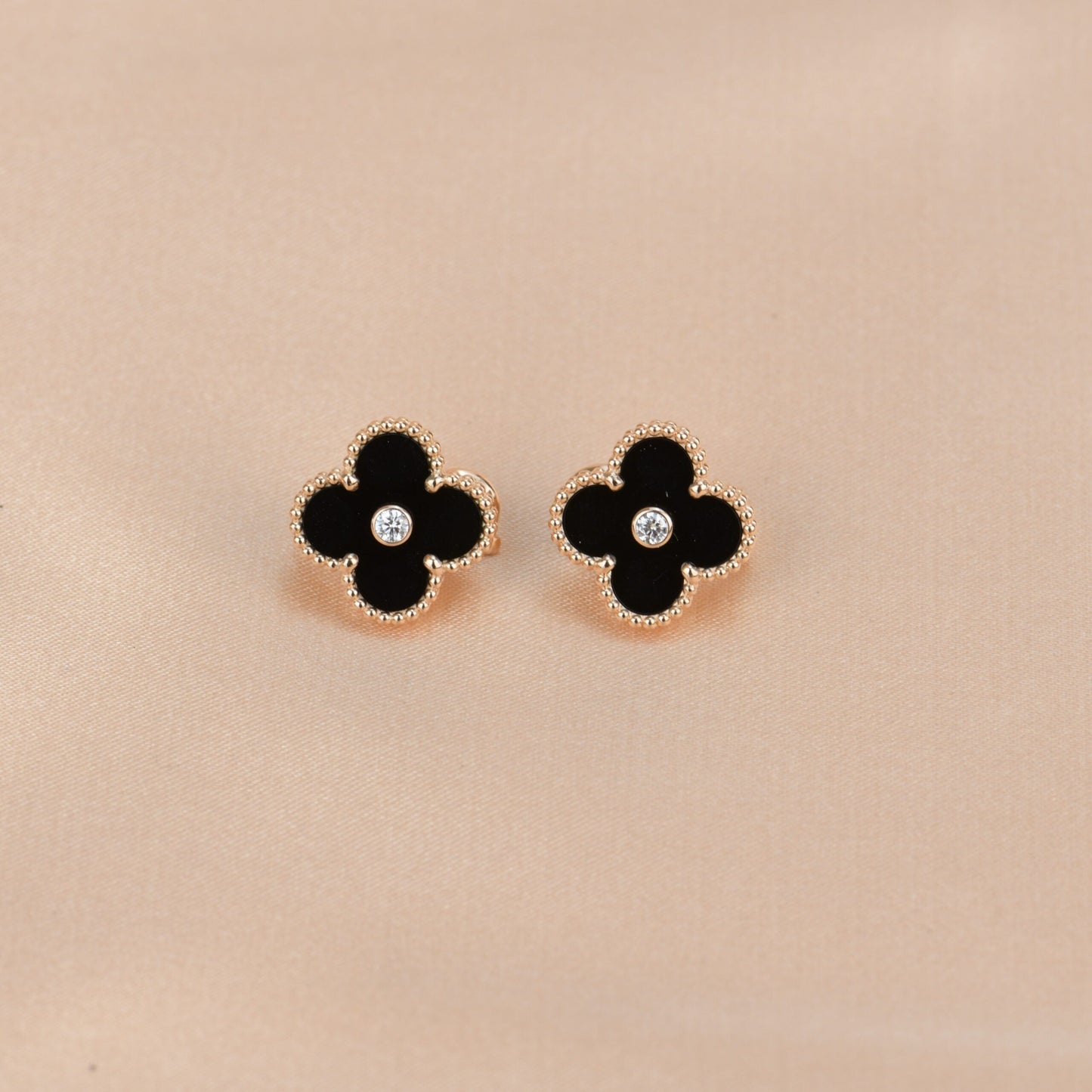 [Stars Jewelry]CLOVER MEDIUM 1 MOTIFS ONYX DIAMOND EARRINGS