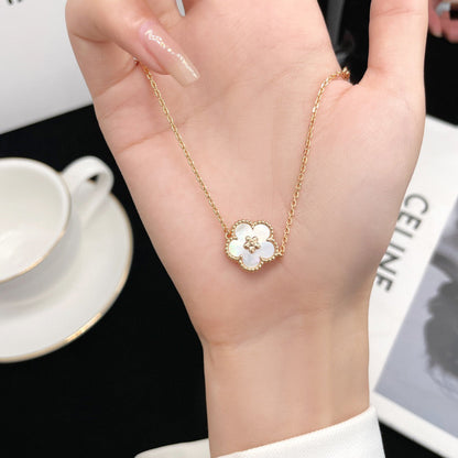 [Stars Jewelry]LUCKY  WHITE MOP  PLUM BLOSSOM NECKLACE