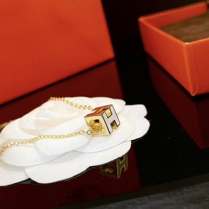 [Stars Jewelry]H WHITE SQUARE GOLD NECKLACE