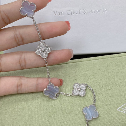 [Stars Jewelry] CLOVER 5 MOTIF PURPLE CHALCEDONY BRACELET COLLECTION