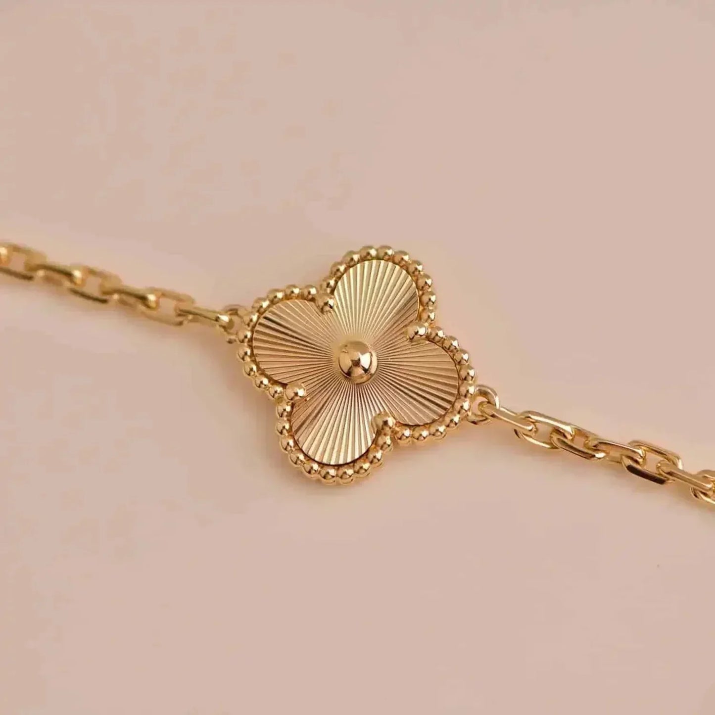[Stars Jewelry] CLOVER 5 MOTIF LASER BRACELET COLLECTION