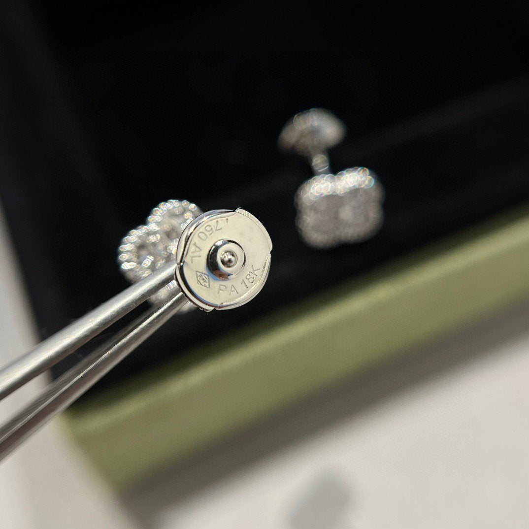 [Stars Jewelry]CLOVER MINI DIAMOND STUD EARRINGS