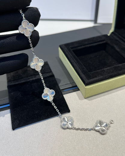 [Stars Jewelry] CLOVER 5 MOTIF LASER BRACELET COLLECTION