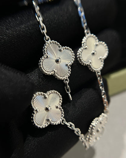 [Stars Jewelry] CLOVER 5 MOTIF LASER BRACELET COLLECTION